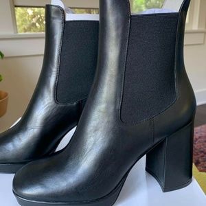 & Other Stories Block Heel Leather Chelsea Boot